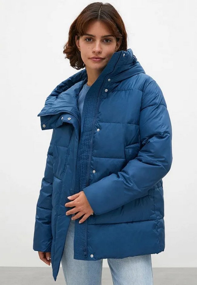 Куртка утепленная Finn Flare. Цвет: синий. Сезон: Осень-зима